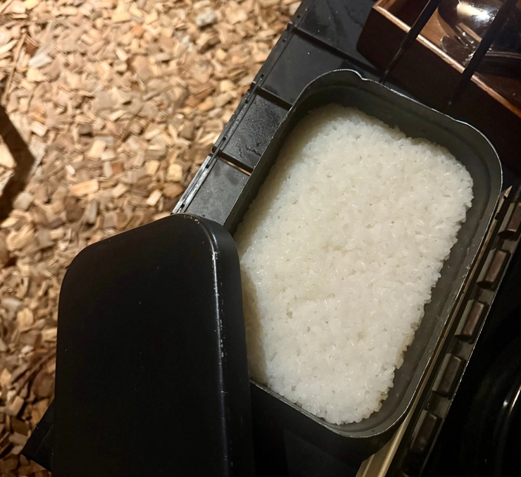 ととのう 東原妙子 サウナ Earthboat 黒姫 飯盒 キャンプ ご飯
