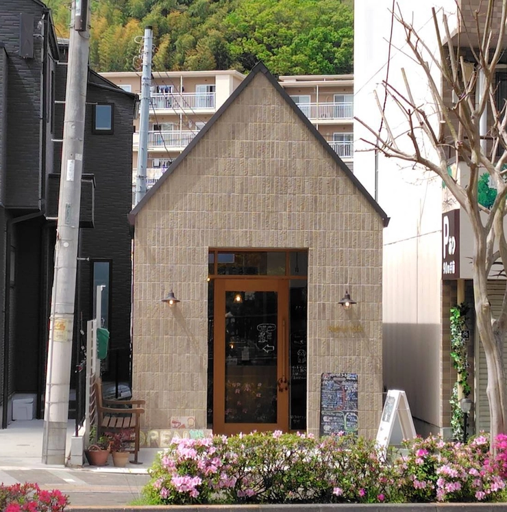 ASUKA ひとリート 半日 リトリート 郊外 カフェ 高幡不動駅 Barry's Cafe 外観