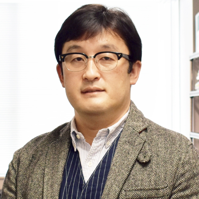 岡 浩一朗さん