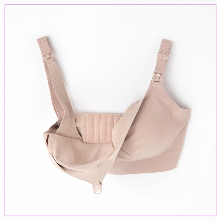 Belly Banditの吸水ブラのホックを外した状態