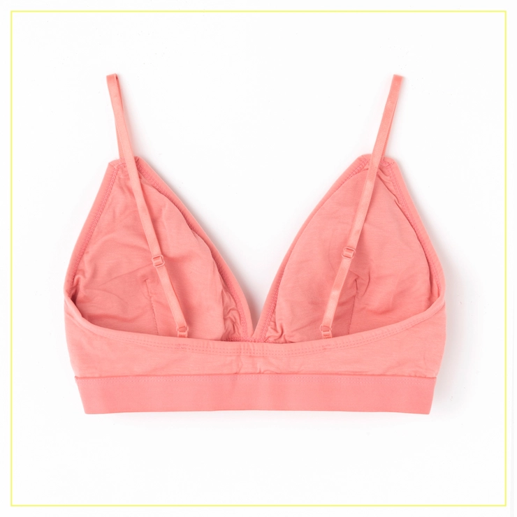 リネの吸水ブラレットのバックスタイル