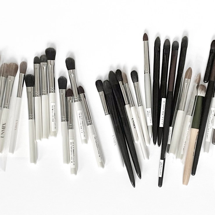 吉川康雄　世界はキレイでできている　メイクブラシ